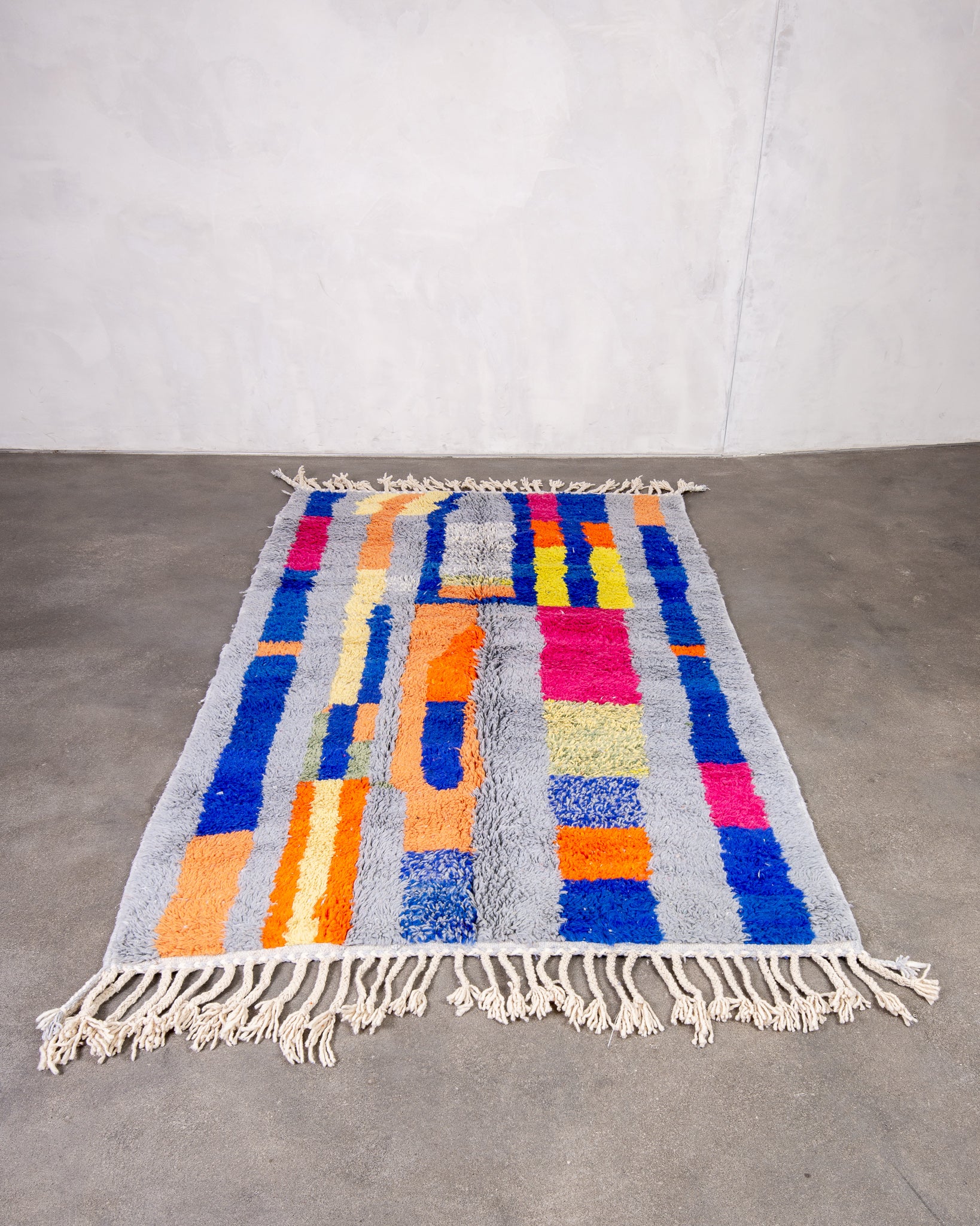 Modern designer handcrafted Berber rug from morocco Beniourain with beautiful colors and patterns